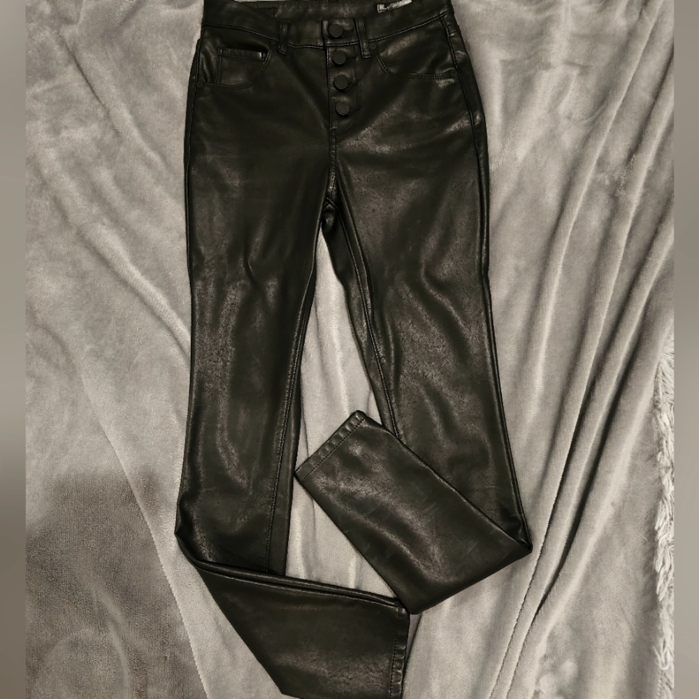 leather leggings